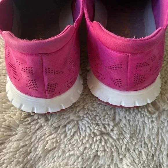 Cole Haan Fuschia ZERØGRAND Perforated Trainer size 8 - Picture 2 of 5